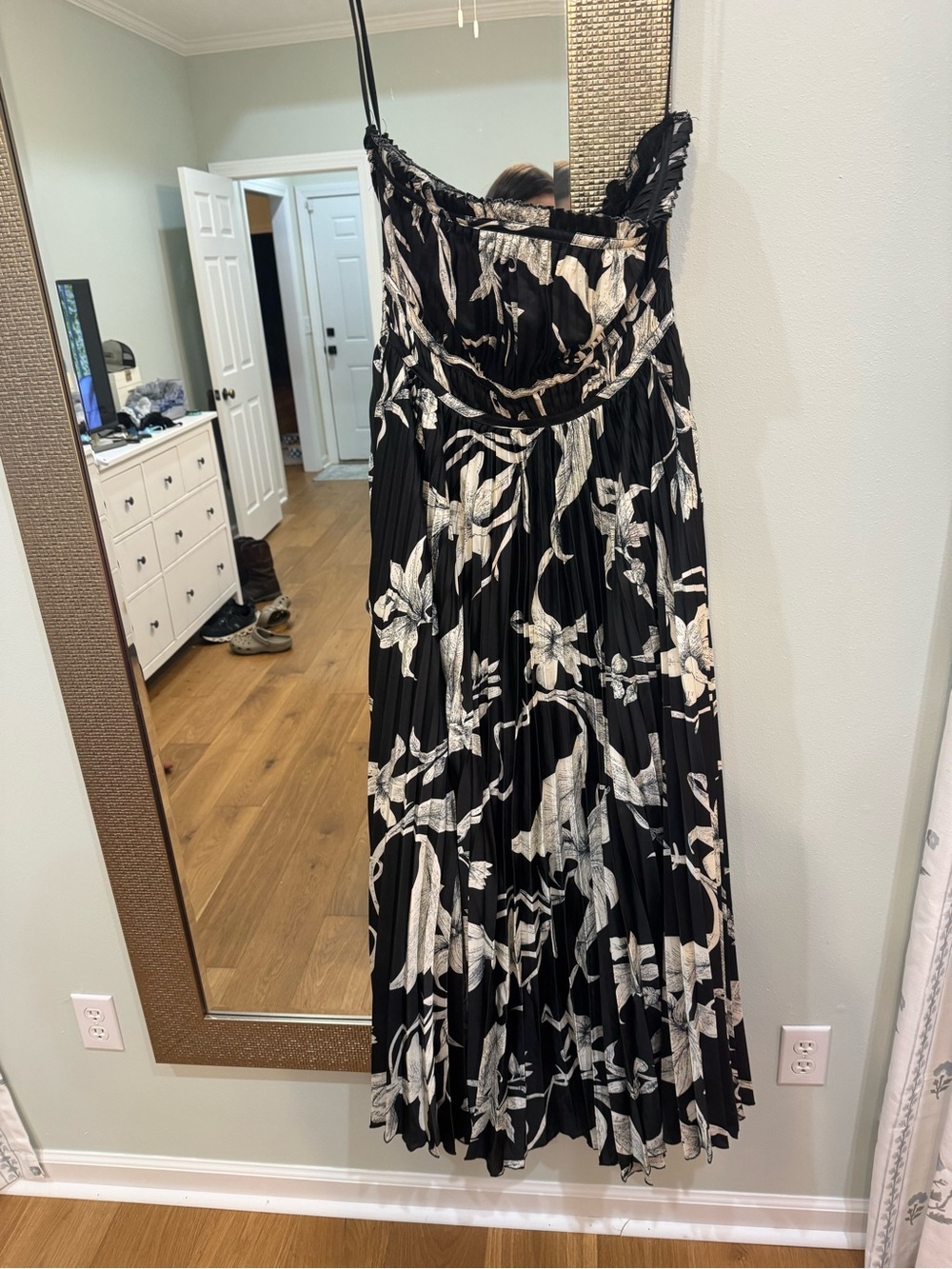 Petal & Pup Black Strapless Floral Pleated Maxi Dress